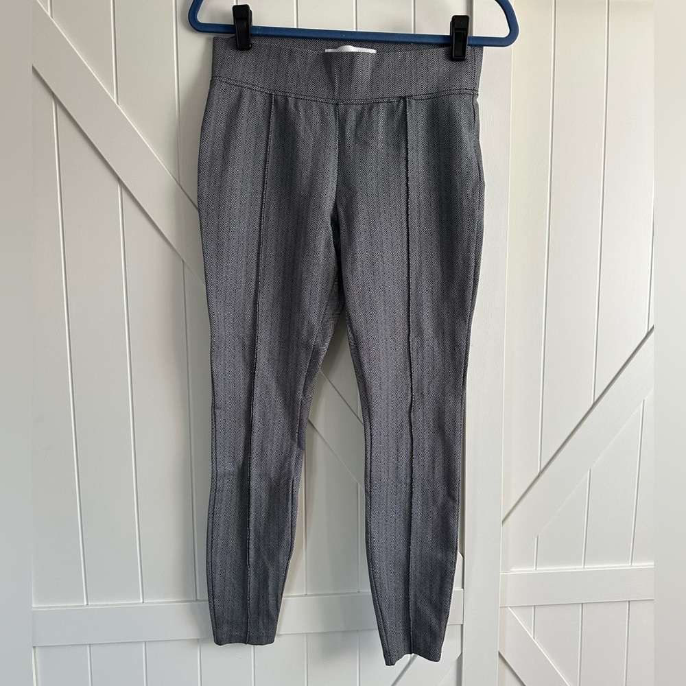 Old Navy Stevie High Rise Herringbone Pull-On Pants Small Stretch Ankle Pants